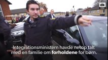 Swedish minister of integration has to flee out of refugee shelter