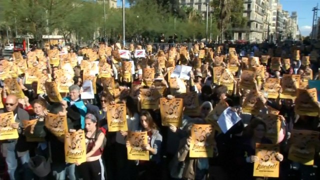 [DO NOT PUBLISH - DELETE] Protestors demand release of Catalan leaders