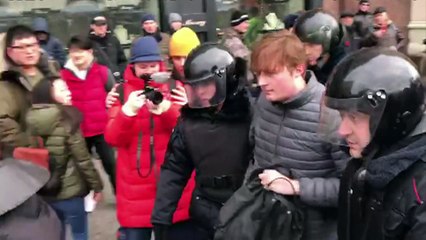 Tải video: Rússia: centenas de detidos em manifestações contra Putin