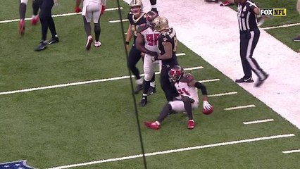 Buccaneers respond to blocked punt, block Saints extra point