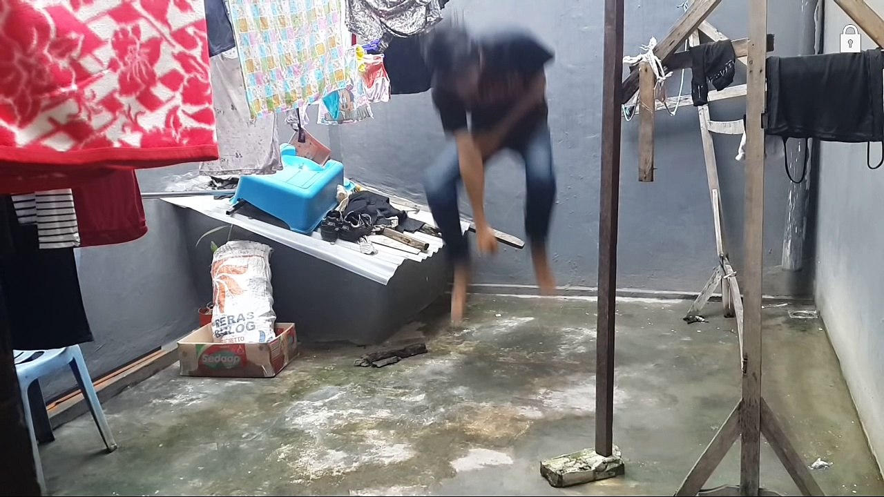 Cara Edit Video terbang superman effects pakai Android( KINEMASTER dan PICSART )