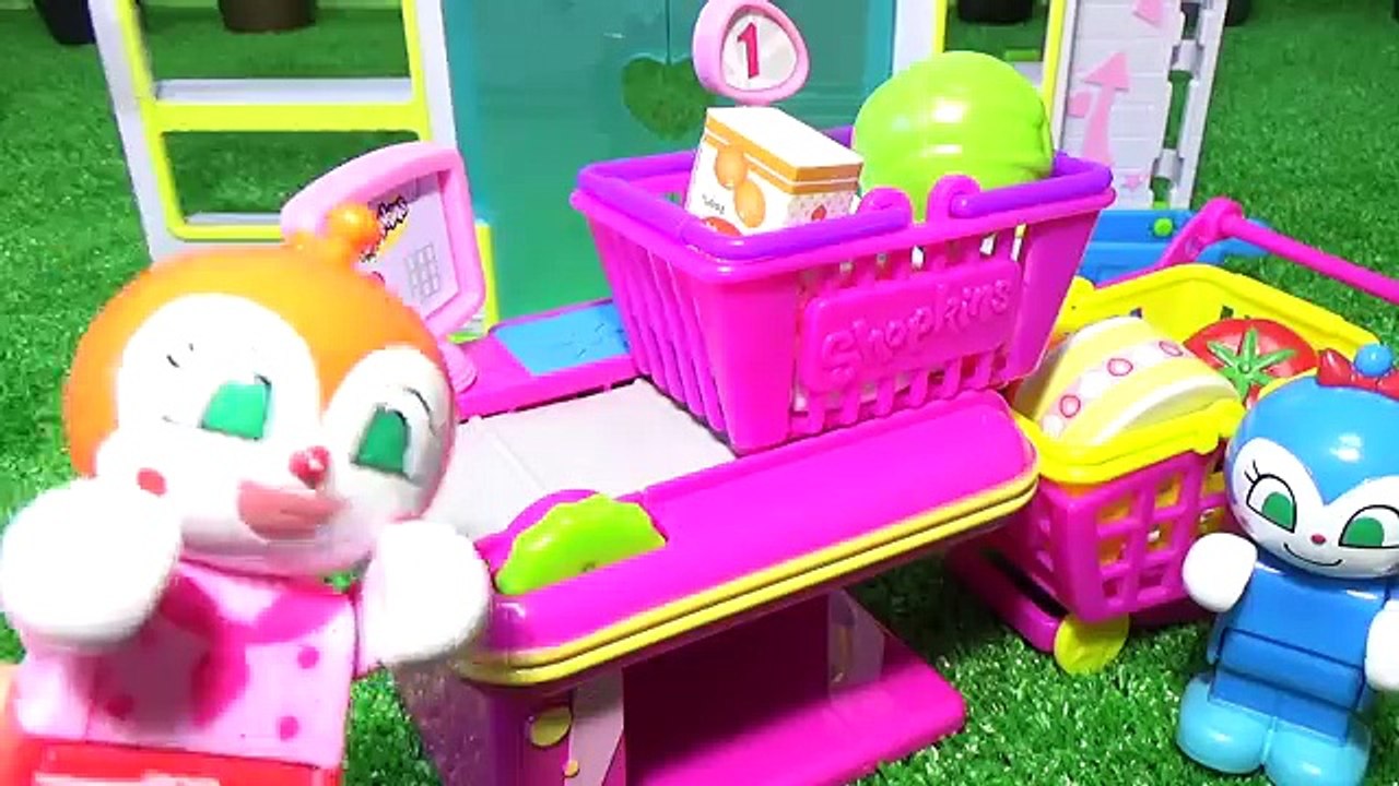 アンパンマン コキンちゃんの冷蔵庫が空っぽ⁉︎ショッピングカートでお買い物ごっこ遊び★滑り台を車で滑って遊ぼう★リアルなお店屋さん お金 レジスター・くるま のりもの いたずら 人気動画 連続再生