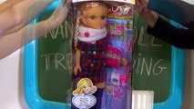 ¡¡ Nueva Muñeca Nancy va al Cole !! - Vídeos de Juguetes Famosa en español
