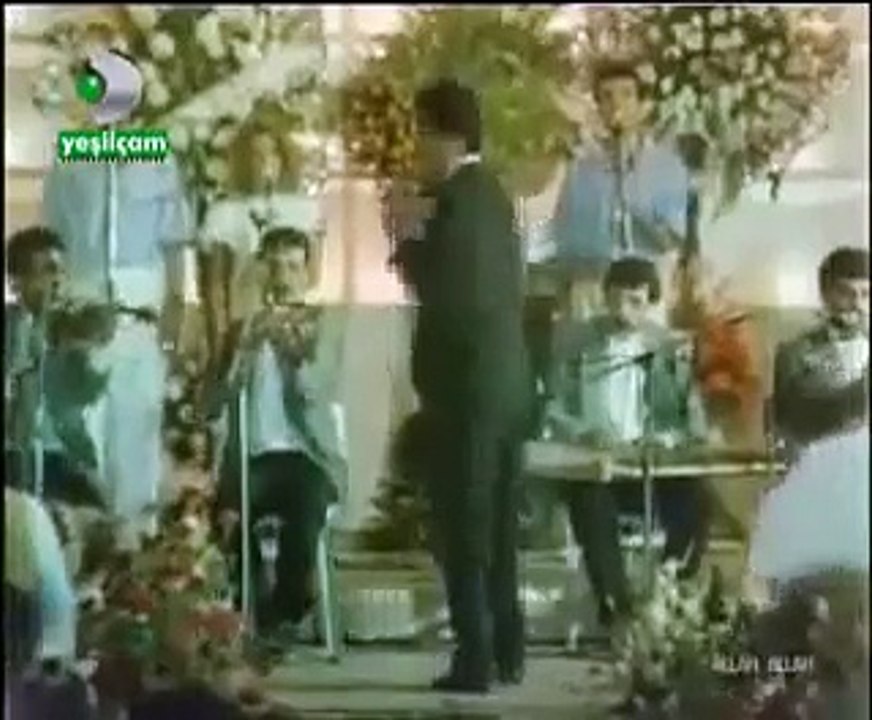 İbrahim Tatlıses - Bu Nasıl Sevmek