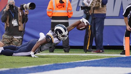 Can't-Miss Play: Todd Gurley turns on the jets and evades defenders on 44-yard pick up