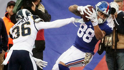 Evan Engram somehow gets his feet in on this incredible TD catch
