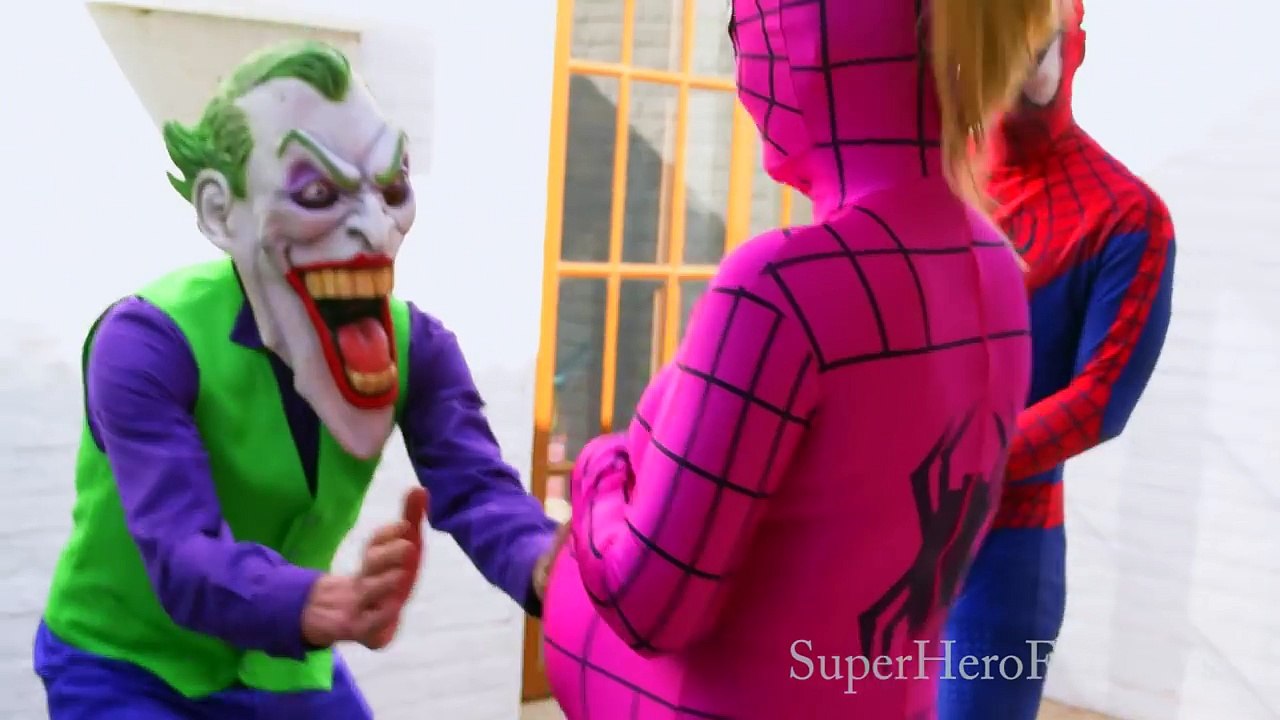 Spidergirl Pregnant Who is the father? Spiderman Vs Incredible Hulk Super Hero The Joker