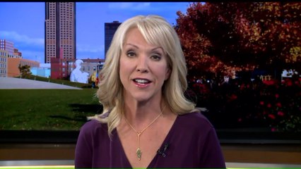 Iowa Soldier Returns Home, Surprises Girlfriend With Proposal at Hawkeye Football Game