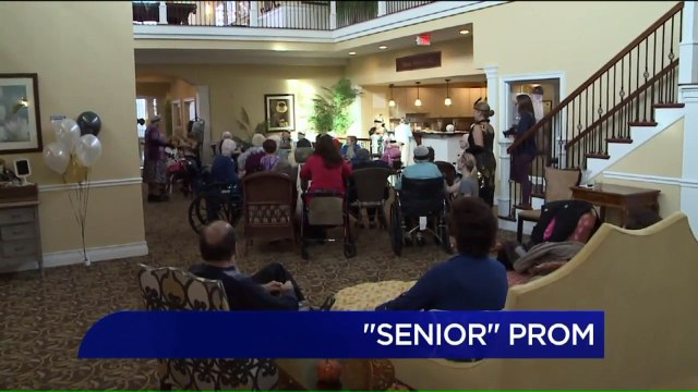 High School Students Organize `Senior` Prom for Senior Citizens