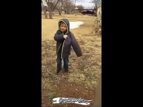 Kayıp Köpeğine Kavuşan Çocuğun Mutluluğu