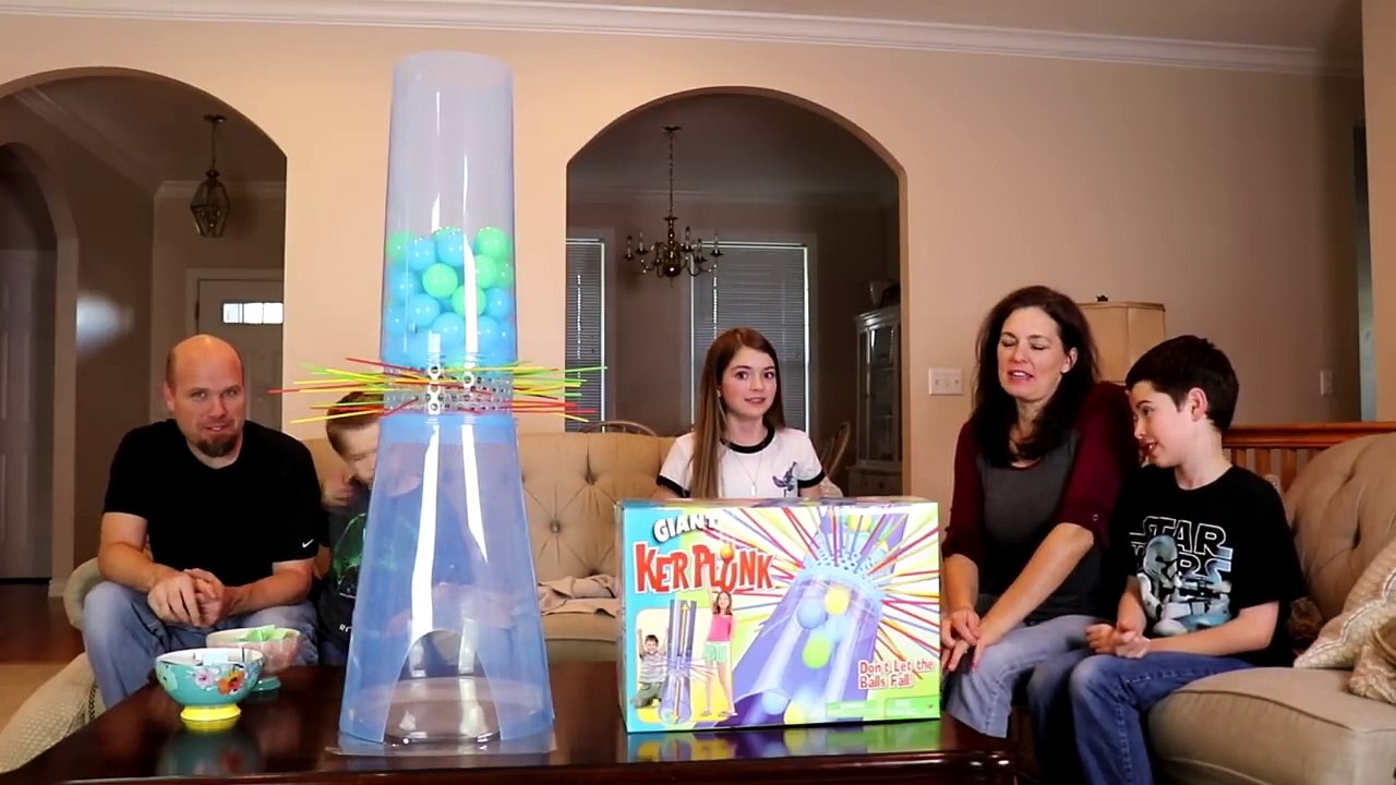 Giant Kerplunk Truth or Dare / That YouTub3 Family