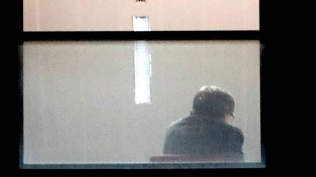 Пучдемона отпустили на поруки