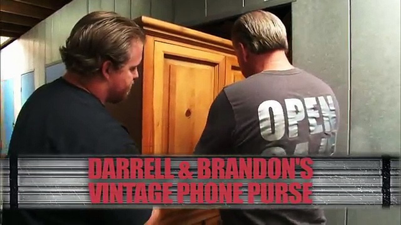 Storage Wars: Darrell and Brandons Vintage Phone Purse (Season 5, Episode 18) | A&E