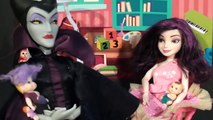 MAL HAS A BABY #2 Mal and Bens Thanksgiving #1 Maleficent Bad Baby Twins Descendants Toys and Dolls