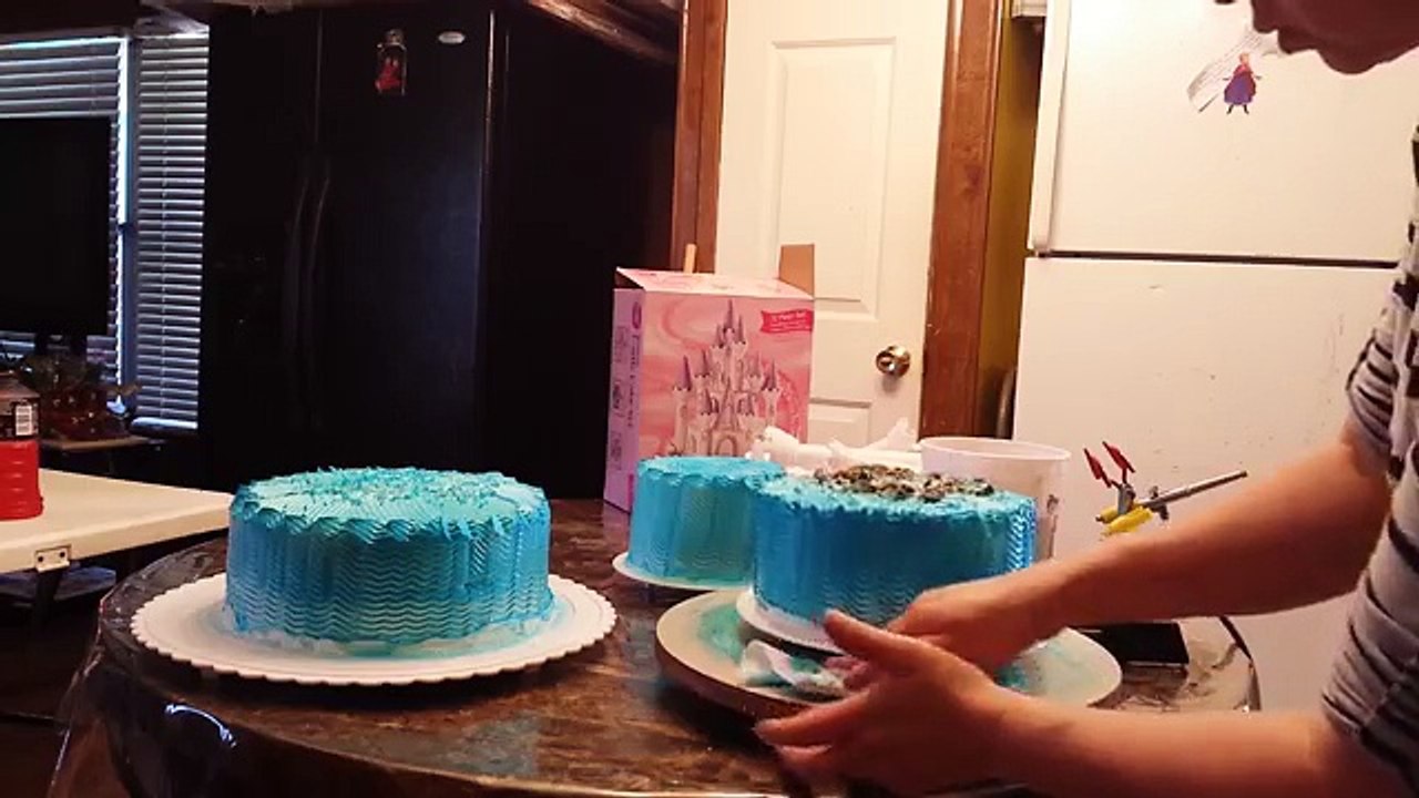 PASTEL DE FROZEN (torta de frozen decoracion sencilla)