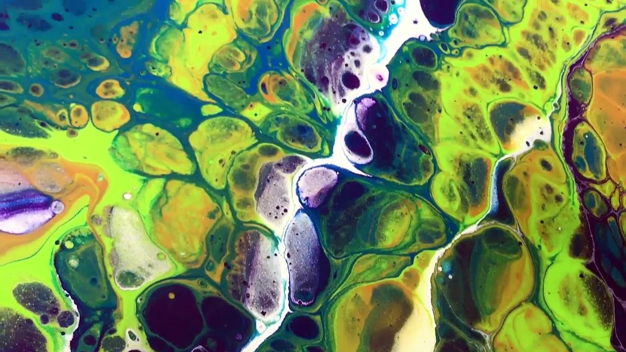 Acrylic Pour Painting: Easy Flow My New Favorite Pouring Medium