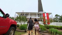 Jimmy Uso brings Naomi on a date to a haunted lighthouse- Total Divas Bonus Clip, Nov. 1, 2017 - USA SPORTS