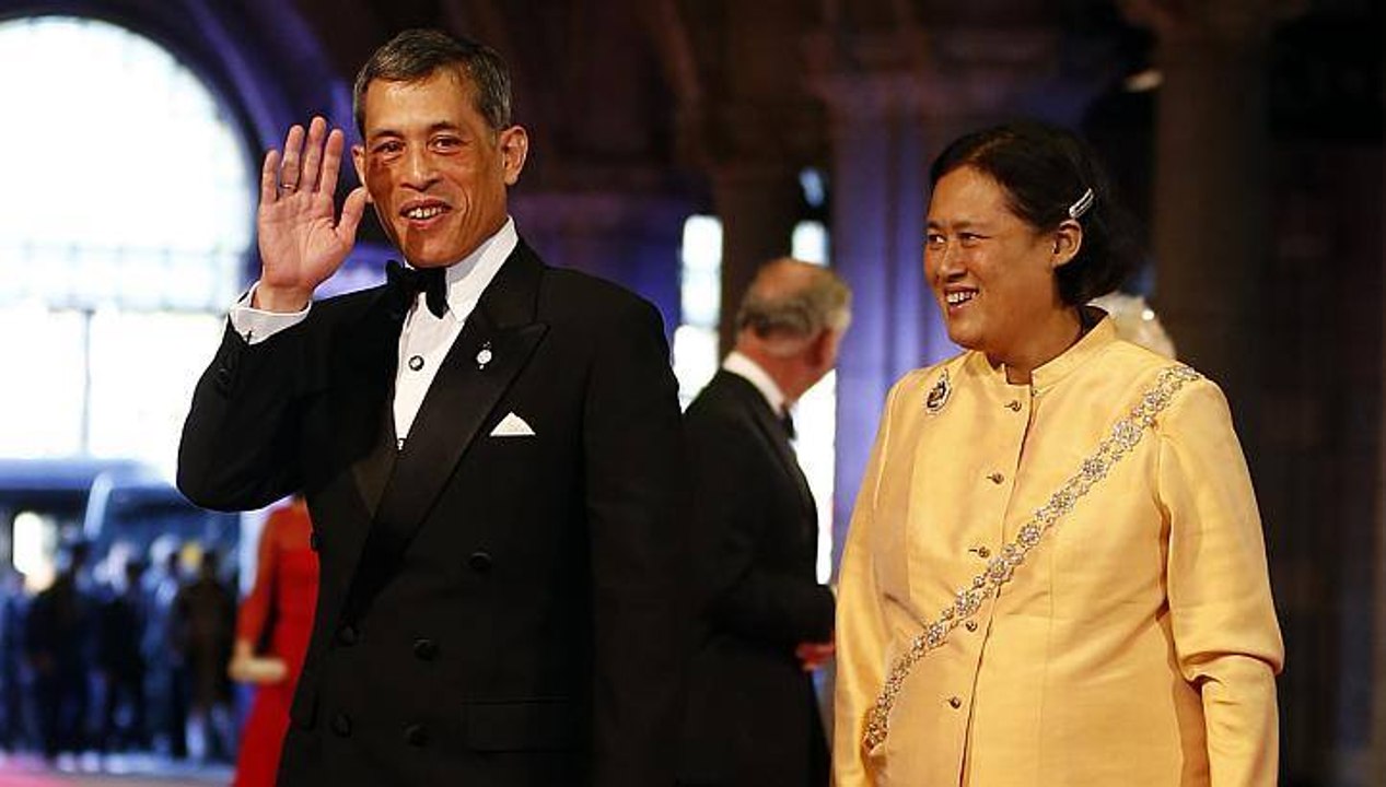 ด่วน!!บทสัมภาษณ์ ร.10 และสมเด็จพระเทพฯ ในวันที่ไทยไม่มีวันเหมือนเดิม