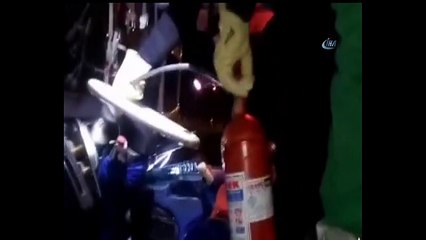 Hız göstergesine giren yılan, sürücüye hayatının şokunu yaşattı