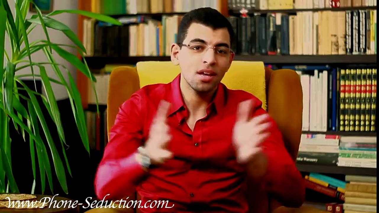 Découvrez rapidement ces secrets qui permettent très facilement de draguer une fille par SMS au téléphone.