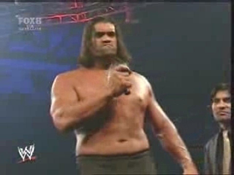 Smackdown 16 11 Hornswoggle & The Khali official Weigh In video