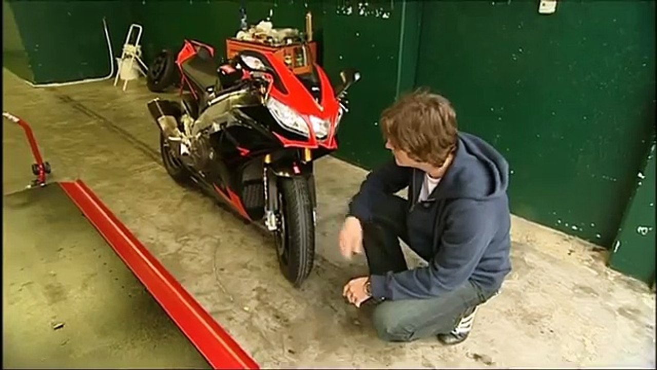 Fahrbericht Aprilia RS V4 Aprilias neues Superbike im Rennst