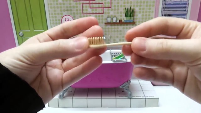 Barbie Dreamhouse | Bathroom العاب بنات باربي |غرفة استحمام باربي الاصليه | حوض الاستحمام مع تواليت