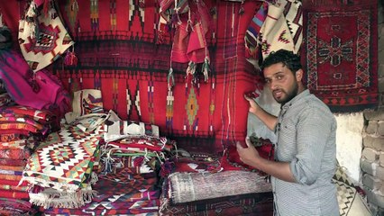 حياكة السجاد التقليدي في العراق حرفة مهددة بالاندثار