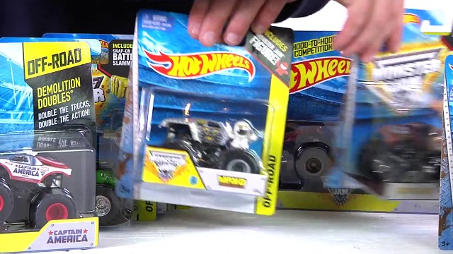 Monster Truck toy compilation at the toy Monster Jam FREESTYLE Rally – Toy Scouts Machine Toys