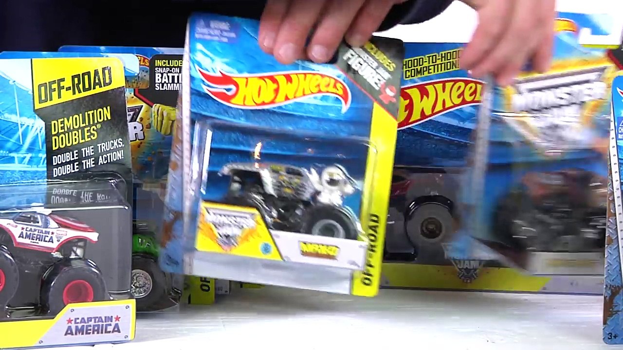 Monster Truck toy compilation at the toy Monster Jam FREESTYLE Rally – Toy Scouts Machine Toys