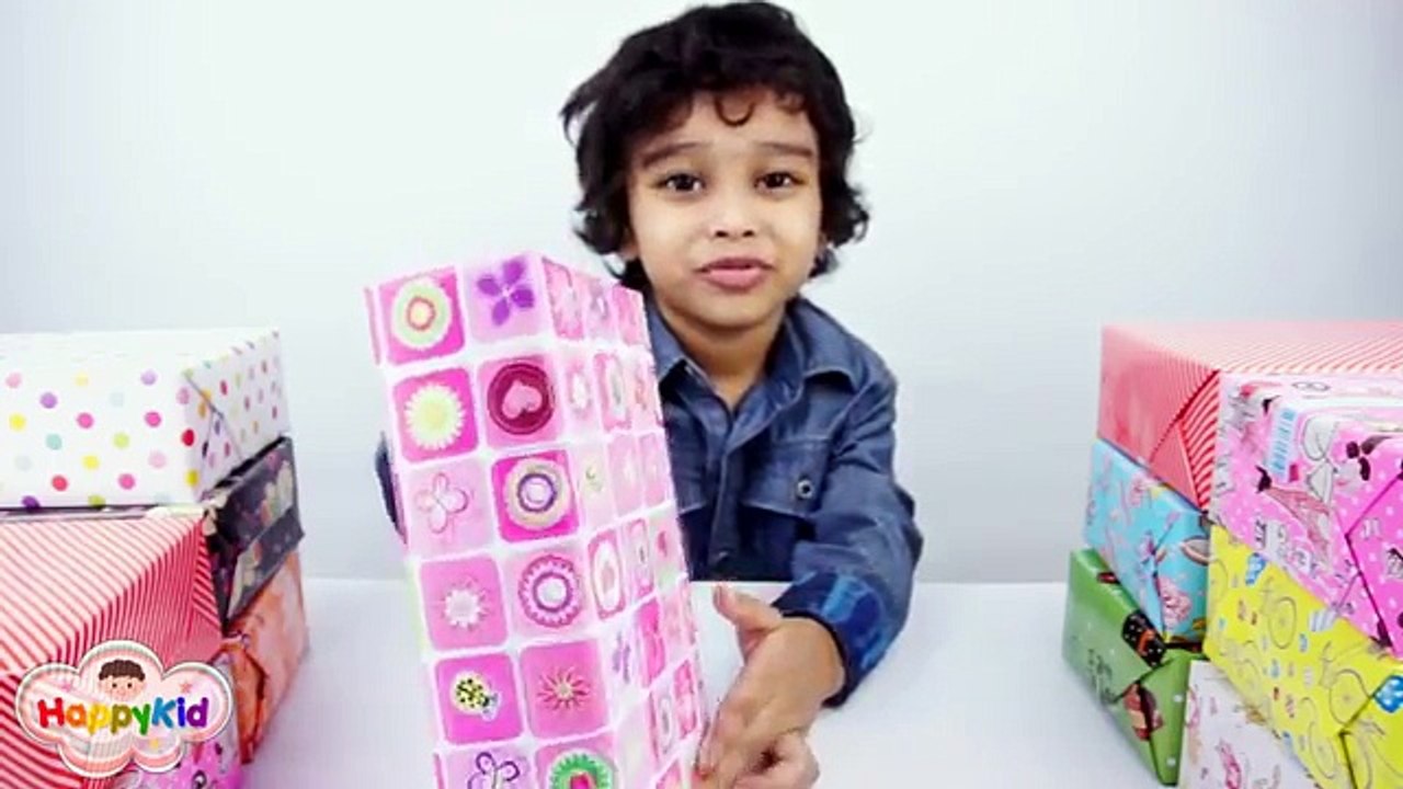 แกะกล่องของขวัญ 10 บาท มีของเล่นอะไรอยู่ข้างใน?? | ของขวัญเซอร์ไพรส์เด็ก | Surprise Toys