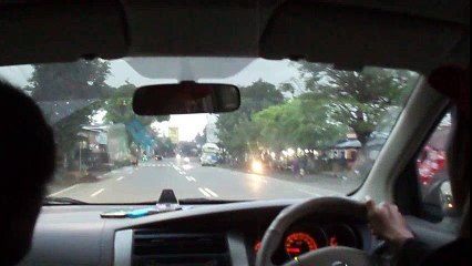 Mencoba Nissan Grand Livina Edisi Perdana Tahun 2007