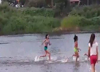 Descargar video: Dos menores se ahogaron luego de una tarde familiar en el cantón Daule, provincia del Guayas