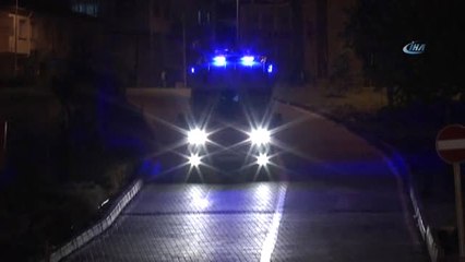 Yolda Bozulan Aracı İterken Tır Çarptı