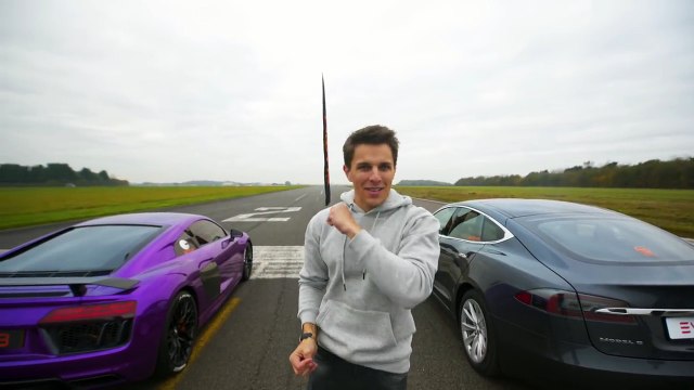 DRAG RACE! AUDI R8 V10 PLUS VS TESLA MODEL S P100D!