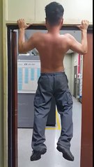 39살 문틀잡고 풀업 무반동 턱걸이 10개