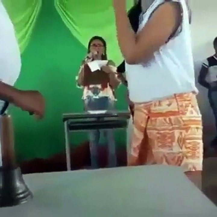 Qual é a metade de 2 mais 1.... 1,50 kkkkkk