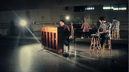 'Moves Like Jagger' - Maroon 5 (Sam Tsui) BY  Zili Music Company .