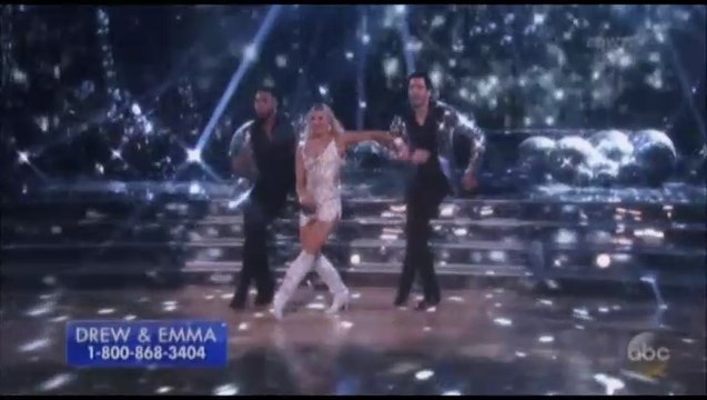 Drew Scott, Emma Slater & Rashad Jennings - Cha Cha