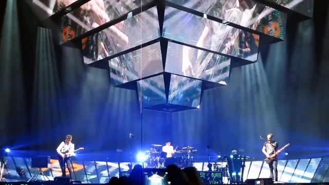 Muse - Animals, Budapest Papp Laszlo Sportarena, 11/20/2012