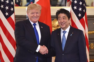 Trump appelle le Japon à acheter des équipements militaires américains