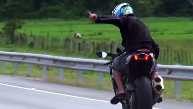 Acun Ilıcalı motosikletle ölüme medyan okudu: Kadran 299'dan fazlasını göstermiyor