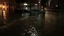 Acqua alta a Venezia, centro storico allagato