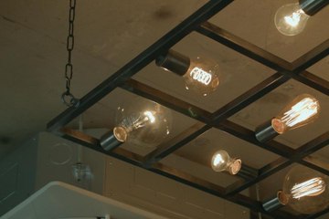 People Love This Casual Spot! Do You Know It?