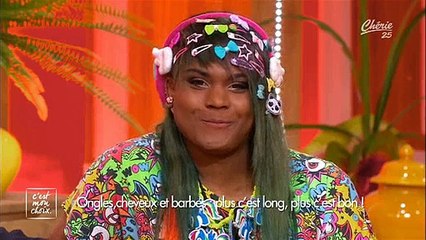 Un témoin de "C'est mon choix" au look improbable confie se préparer 3h tous les matins ! Regardez