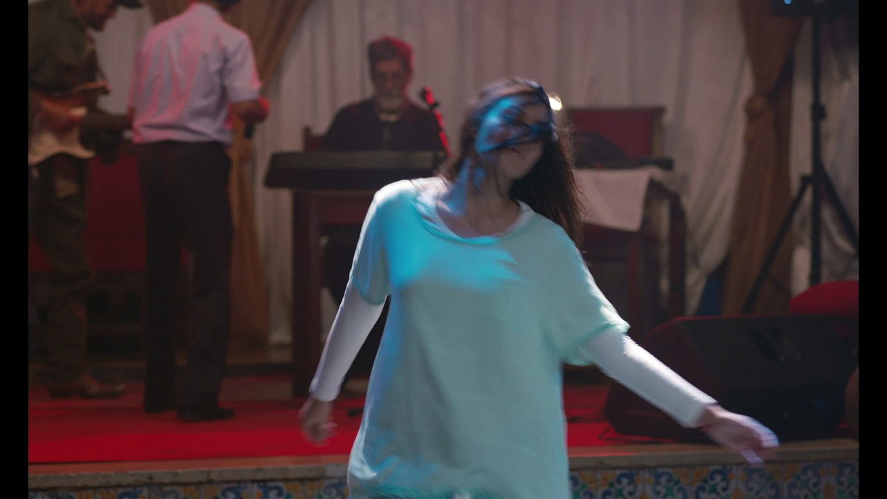 Vidéo : bande-annonce du film "En attendant les hirondelles" de Karim Moussaoui