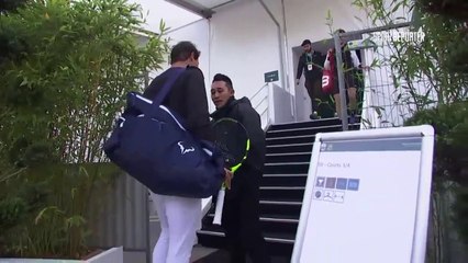 Un agent de sécurité ne reconnait pas Nadal