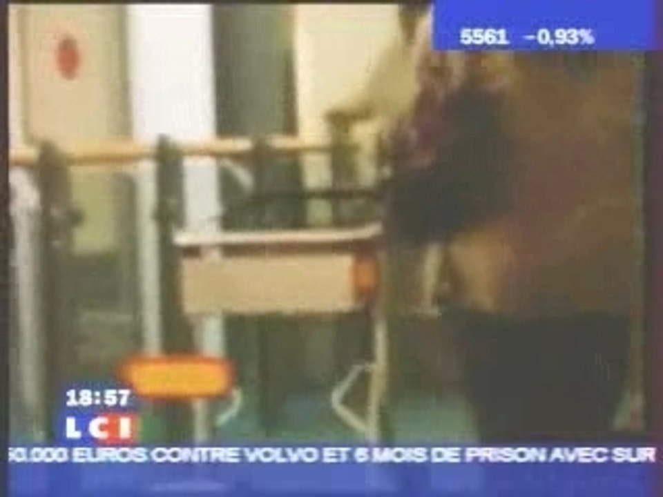 50000 volts! mort tazé par la police canadienne