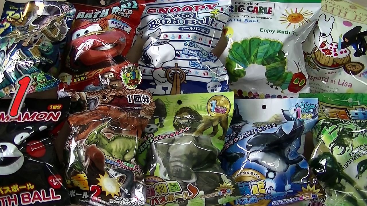 10 Surprise Eggs Toy Story Cars Disney Pixar Snoopy Hungry Caterpillar Gaspard et Lisa Bath Balls