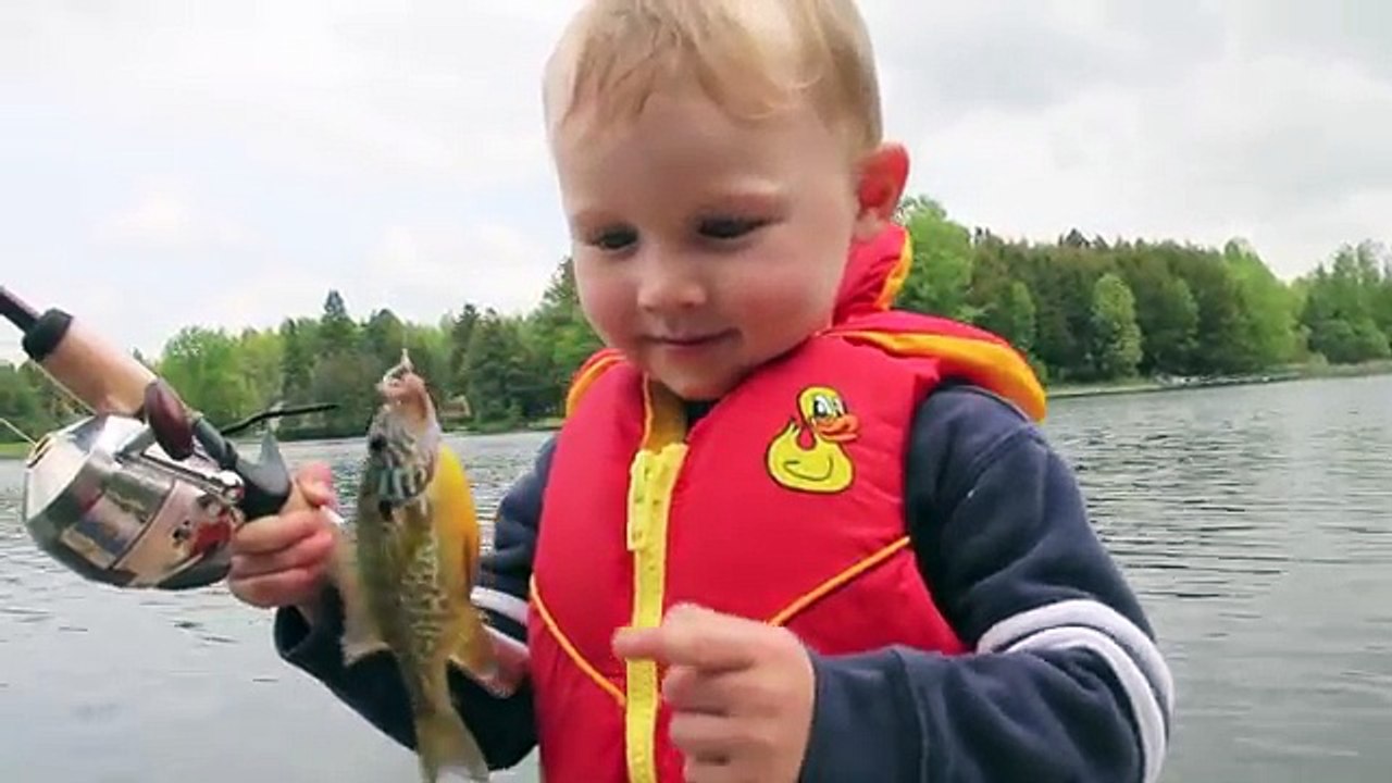 Boys awesome reaction for catching his first fish